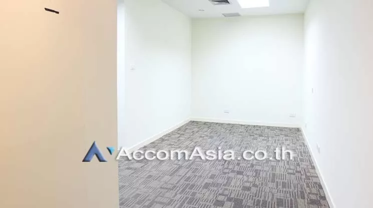  1  Office Space For Rent in Ploenchit ,Bangkok BTS Chitlom at President Tower AA15713